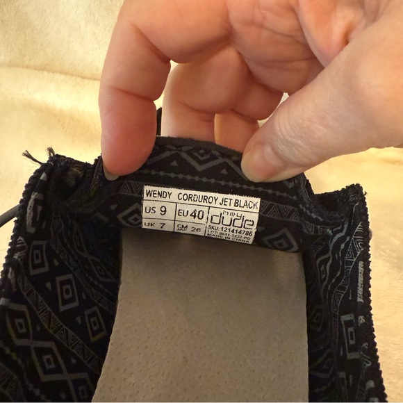 HeyDude Wendy Corduroy Black shoes - Picture 6 of 6